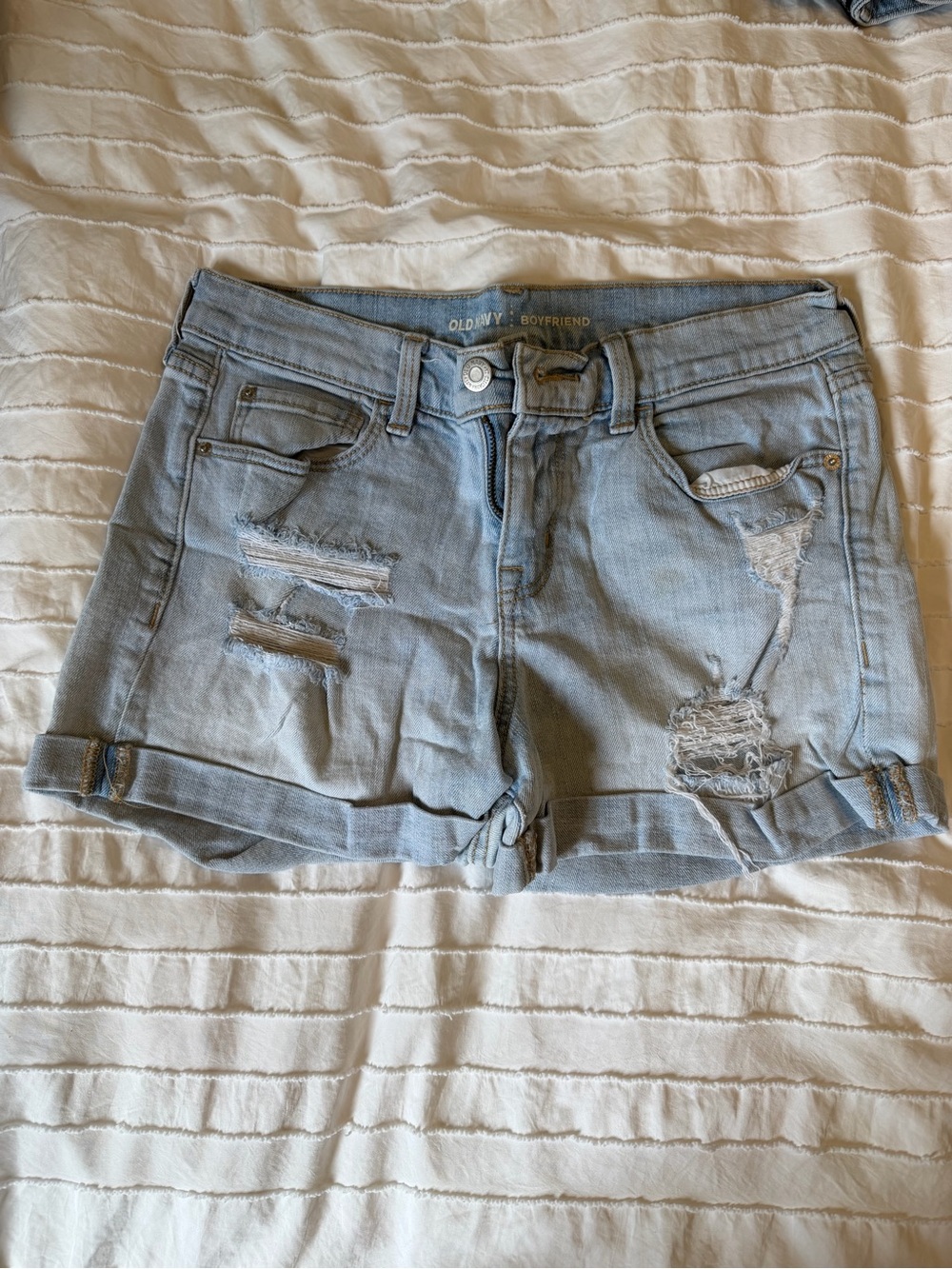 Old Navy Light Wash Distressed Boyfriend Denim Shorts